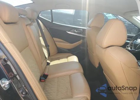 2016 Nissan Maxima 3.5S z USA, uszkodzony, nr VIN 1N4AA6AP2GC393630